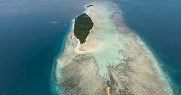 Mercan Adası Tropikal Ada Plajla Uyumlu Tun Sakaran Deniz Parkı — Stok video