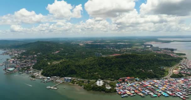 Top Uitzicht Stad Sandakan Aan Kust Het Eiland Borneo Maleisië — Stockvideo