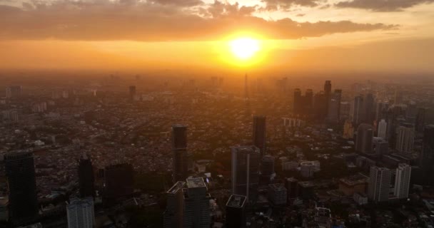 Воздушный Гул Заката Над Джакартой Город Небоскребами Индонезия — стоковое видео