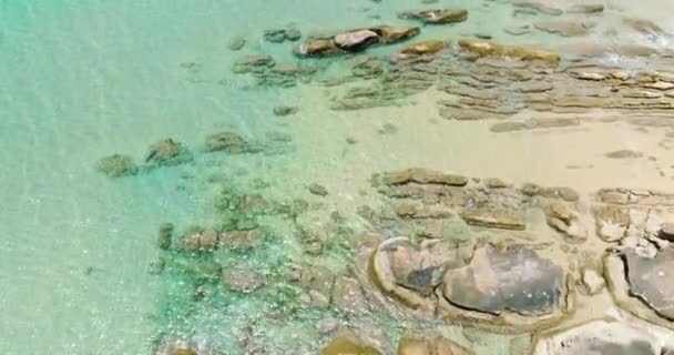 Playa Tropical Surf Mar Borneo Malasia — Vídeos de Stock