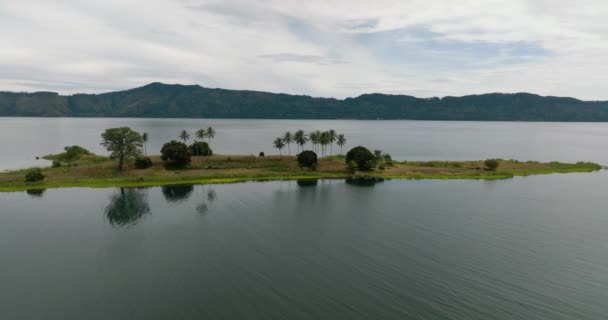 Toba Gölü Nün Hava Aracı Büyük Doğal Bir Göl Palmiye — Stok video