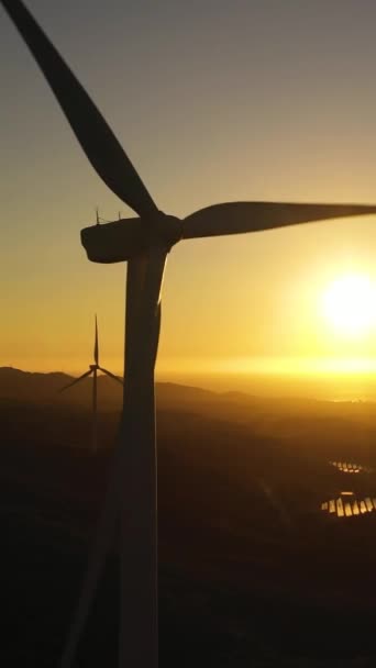 Windkraftanlagen Der Küste Des Meeres Alternative Erneuerbare Energien Philippinen — Stockvideo