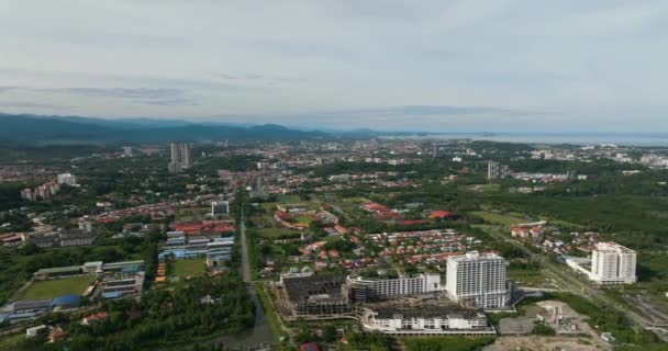 Drone Aereo Della Città Kota Kinabalu Con Edifici Moderni Borneo — Video Stock
