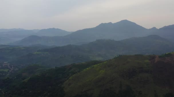 Вид Сверху Горные Склоны Редькой Горным Валом Пашней Шри Ланка — стоковое видео