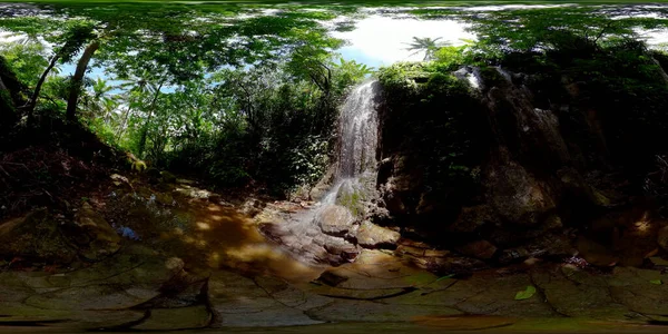 Wasserfall Zwischen Regenwald Und Vegetation Tubod Falls Negros Philippinen 360Vr — Stockfoto