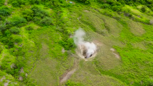 Найменший Вулкан Філіппін Таал Курінням Фумаролу Тагайтей Філіппіни — стокове відео