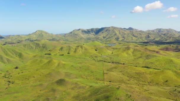 Paisagem Verão Com Colinas Cobertas Vegetação Verde Montanhas Ilha Bohol — Vídeo de Stock