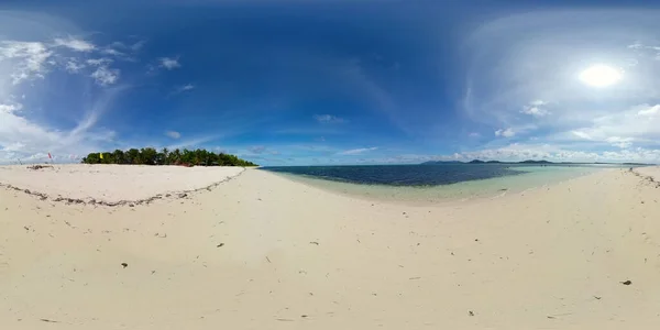 Tropical Landscape Beautiful Sandy Beach Blue Sea Candaraman Island Palawan — Stock Photo, Image