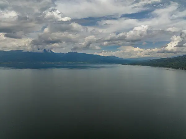 Lago Singkarak Entre Las Montañas Sumatra Occidental Indonesia — Foto de Stock