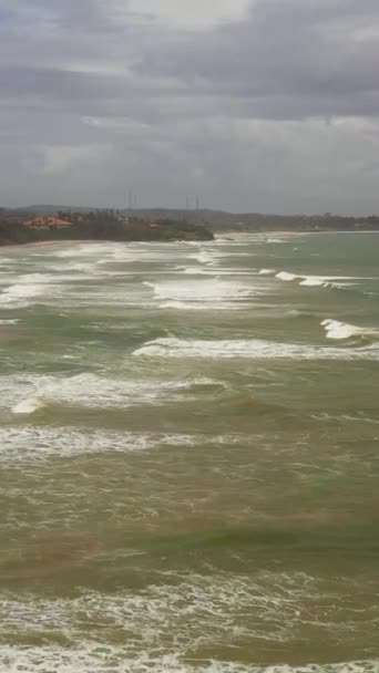 Bovenaanzicht Een Prachtig Zandstrand Oceaan Met Golven Strand Van Matara — Stockvideo