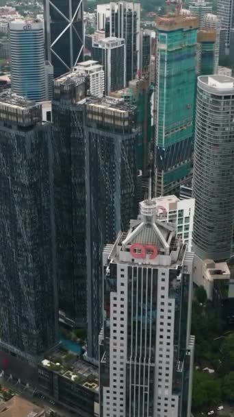 Kuala Lumpur Malezya Eylül 2022 Yukarıdan Petronas Kuleleri Kuala Lumpur — Stok video