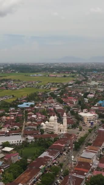 Luchtfoto Van Banda Atjeh Stad Met Woonwijken Huizen Sumatra Indonesië — Stockvideo