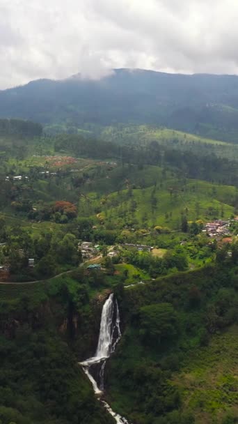 마을과 농장을 폭포의 Devon Falls 스리랑카 — 비디오