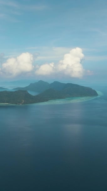 Drone Aérien Paysage Marin Avec Des Îles Tropicales Dans Mer — Video
