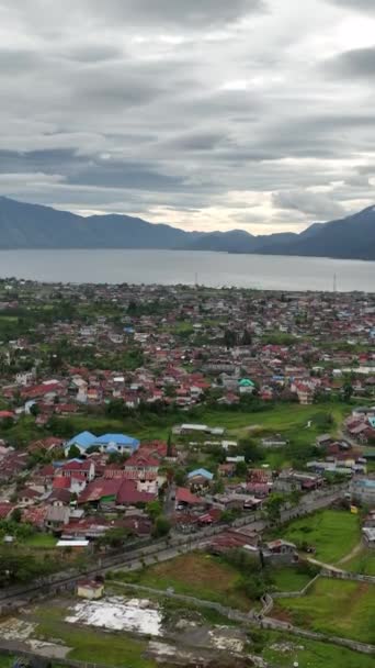Takengon Cidade Montanhas Entre Terras Agrícolas Laut Tawar Lago Sumatra — Vídeo de Stock