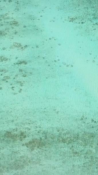 Поверхня Морської Води Лагуні Прозора Бірюзова Морська Вода Індонезії — стокове відео