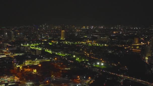Gökdelenleri Limanı Gökdelenlerle Aydınlatılmış Manila Şehri — Stok video