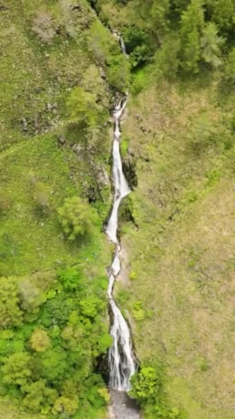 Belle Cascade Parmi Végétation Tropicale Efrata Falls Sumatra Indonésie Séquence Vidéo