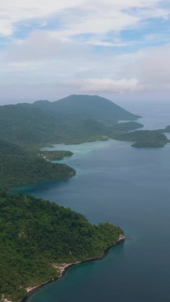 Weh Eiland Met Jungle Blauwe Zee Atjeh Indonesië — Stockvideo