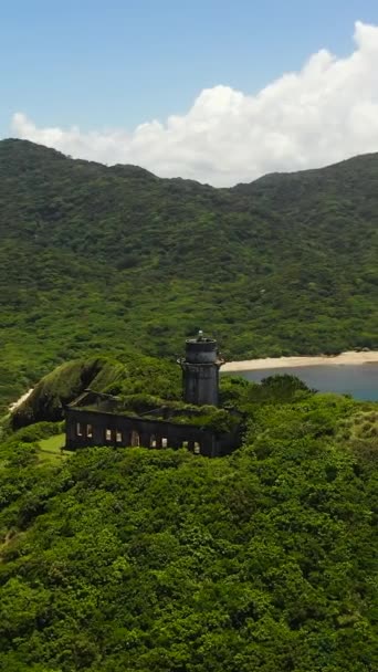 ケープの上のスペインの灯台 エンガノ岬 パラウイ島 サンタアナ フィリピン — ストック動画