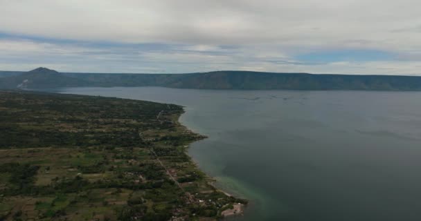 Der Tobasee Auf Der Insel Sumatra Indonesien Ist Der Größte — Stockvideo