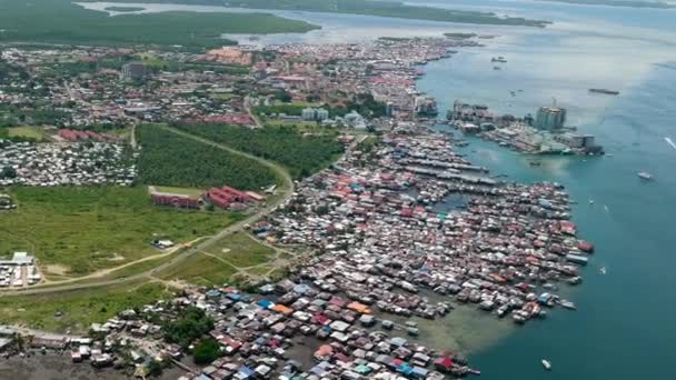 Blick Von Oben Auf Die Stadt Semporna Mit Wohngebäuden Borneo — Stockvideo