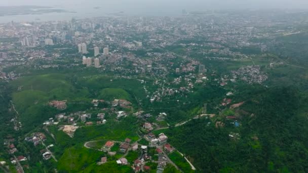 Top Uitzicht Stad Cebu Filippijnen Met Residentiële Gebouwen Wolkenkrabbers — Stockvideo