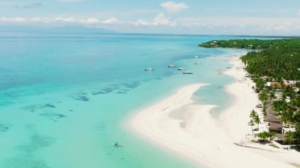 Flygfoto Över Tropisk Sandstrand Och Blått Hav Bantayaön Filippinerna Stranden — Stockvideo