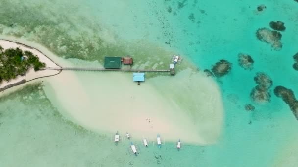 Tropical Island Palm Trees Sandy Beach Onok Island Balabac Philippines — Vídeo de stock