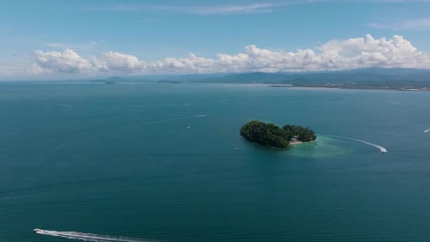 Ακτή Του Νησιού Βόρνεο Και Νησί Μαμουτίκ Εθνικό Πάρκο Τάνκου — Αρχείο Βίντεο
