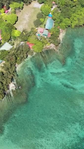 Vista Superior Ilha Manukan Com Uma Bela Praia Areia Parque — Vídeo de Stock