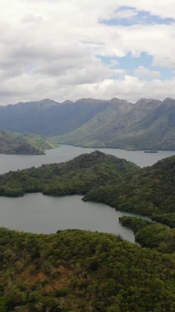 Aerial View Lake Islands Mountains Covered Tropical Forest Randenigala Reservoir — Video Stock