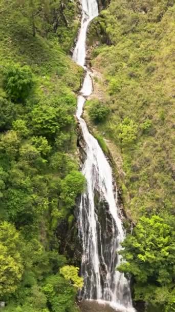Drohne Über Dem Schönen Efrata Wasserfall Den Bergen Sumatras Samosir — Stockvideo