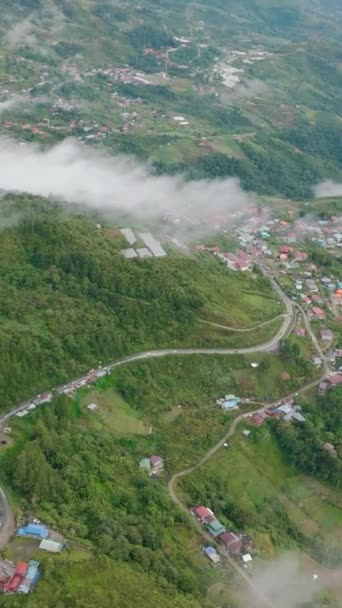 Drone Aereo Paesaggio Montano Con Verdi Colline Terreni Agricoli Borneo — Video Stock