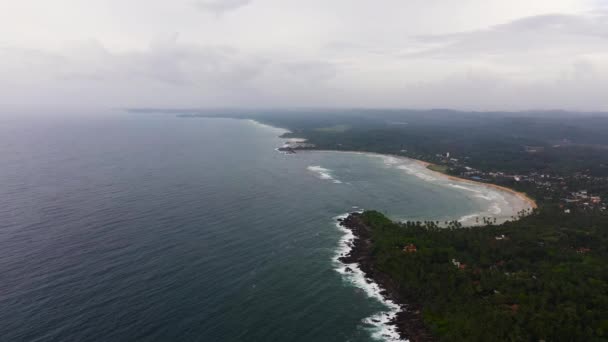 Coastline Con Spiagge Alberghi Villaggio Turistico Dikwella Sri Lanka — Video Stock