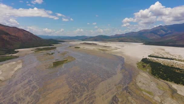 Vedere Aeriană Râului Mică Adâncime Sezonul Uscat Într Vale Munte — Videoclip de stoc