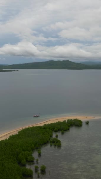 Tropisch Eiland Met Een Strand Honda Bay Palawan Filipijnen — Stockvideo