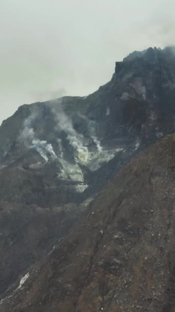 Aerial Drone Sinabung Volcano Slopes Eruption Sumatra Indonesia Vertical Video — Stock Video