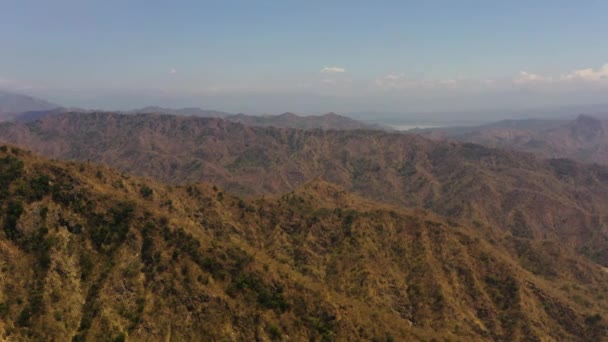 Vista Aérea Los Picos Montañosos Cubiertos Bosque Filipinas — Vídeos de Stock