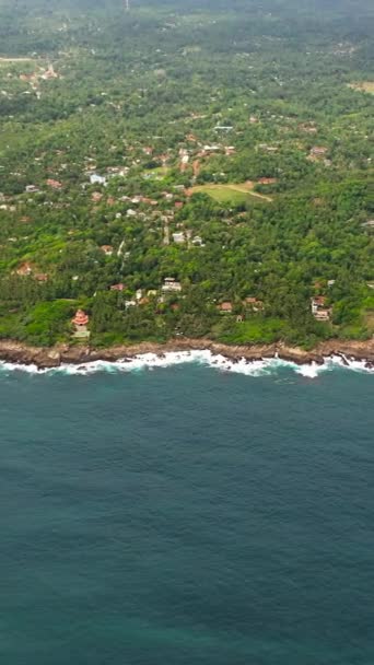 Stranddrone Baai Een Plek Surfen Strand Van Hiriketiya Sri Lanka — Stockvideo