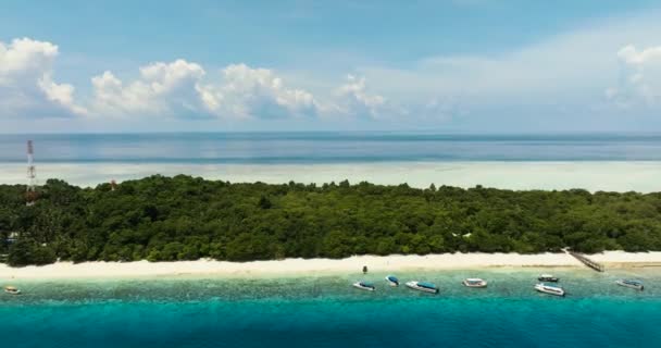 Linda Ilha Com Praia Areia Mar Tropical Island Tun Sakaran — Vídeo de Stock