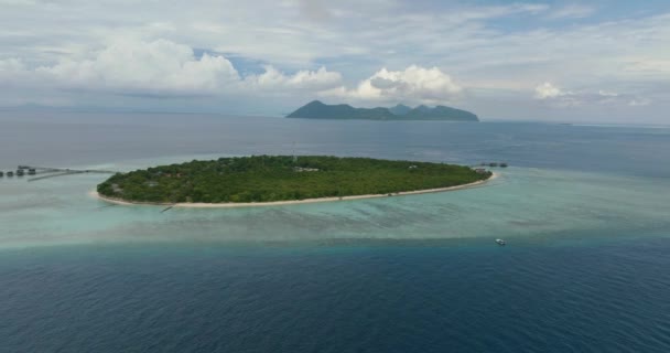 Adanın Hava Aracı Mercan Resifleriyle Dolu Bir Mercan Adası Pom — Stok video