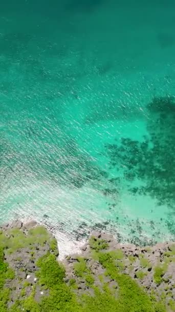 Piękna Tropikalna Plaża Błękitne Morze Wyspa Dziewicza Filipiny — Wideo stockowe