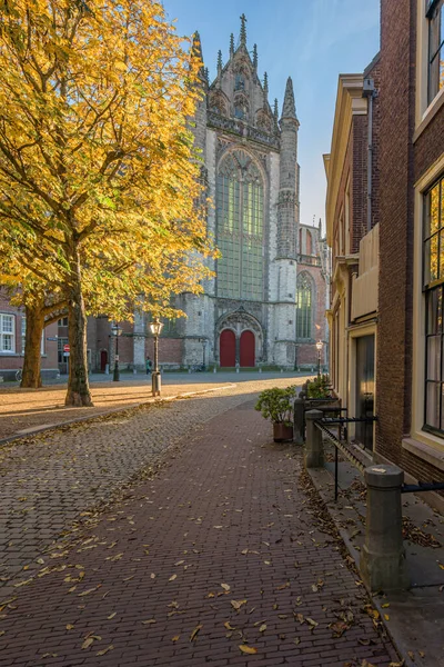 Leiden November 2022 Herfstbeeld Van Hooglandsekerk Aan Hooglandsekerkgracht Leiden — Stockfoto