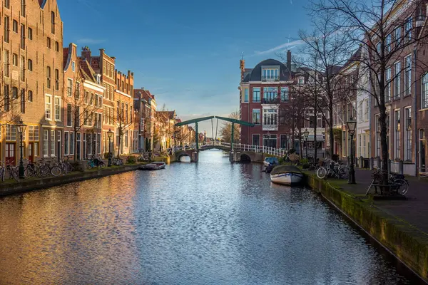 Leiden November 2021 Oude Rijn Het Centrum Van Leiden Met — Stockfoto