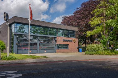 Koudekerk aan den Rijn, Hollanda - 8 Haziran 2019: Koudekerk aan den Rijn, Alphen aan den Rijn belediyesindeki gönüllü itfaiyenin itfaiyesi