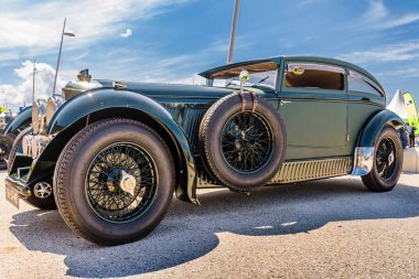 Bentley MK6, Hollanda 'daki Ulusal Yaşlılar Günü Lelystad' da.
