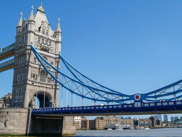 One Tower Suspension Barings Famous Tower Bridge Londyn Wielka Brytania — Zdjęcie stockowe