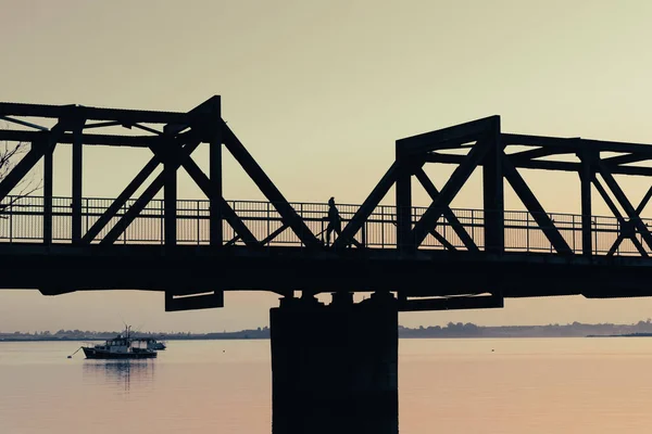 Tauranga Ráno Sám Mostě Procházky Cvičení Nad Přístavem Back Lit — Stock fotografie