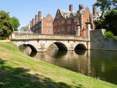 Cambridge Üniversitesi kampüsündeki Wren Köprüsü, İngiltere